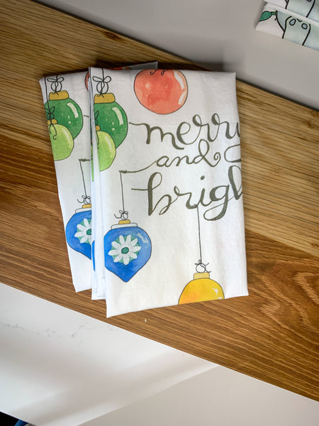 Merry & Bright Christmas ornaments towel, flour sack towel, Christmas gift, Hostess gift, Christmas Kitchen decor, Kitchen towel